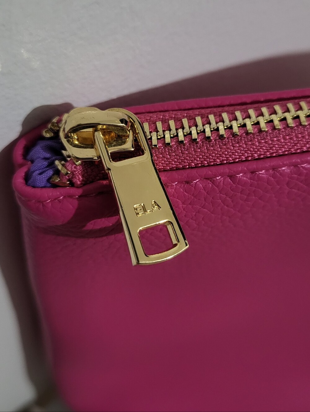 ela Editor Star Pouch In Pink - Picture 5 of 11